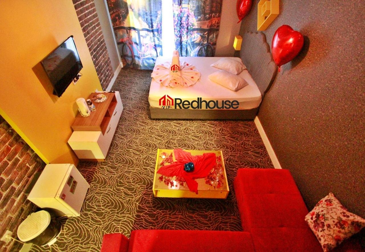 Red House Vip Apartmant Suites Истанбул Екстериор снимка