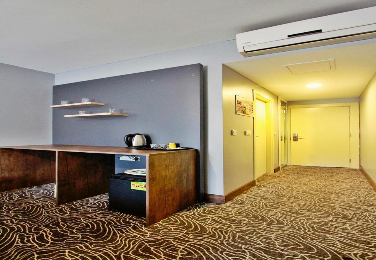 Red House Vip Apartmant Suites Истанбул Екстериор снимка